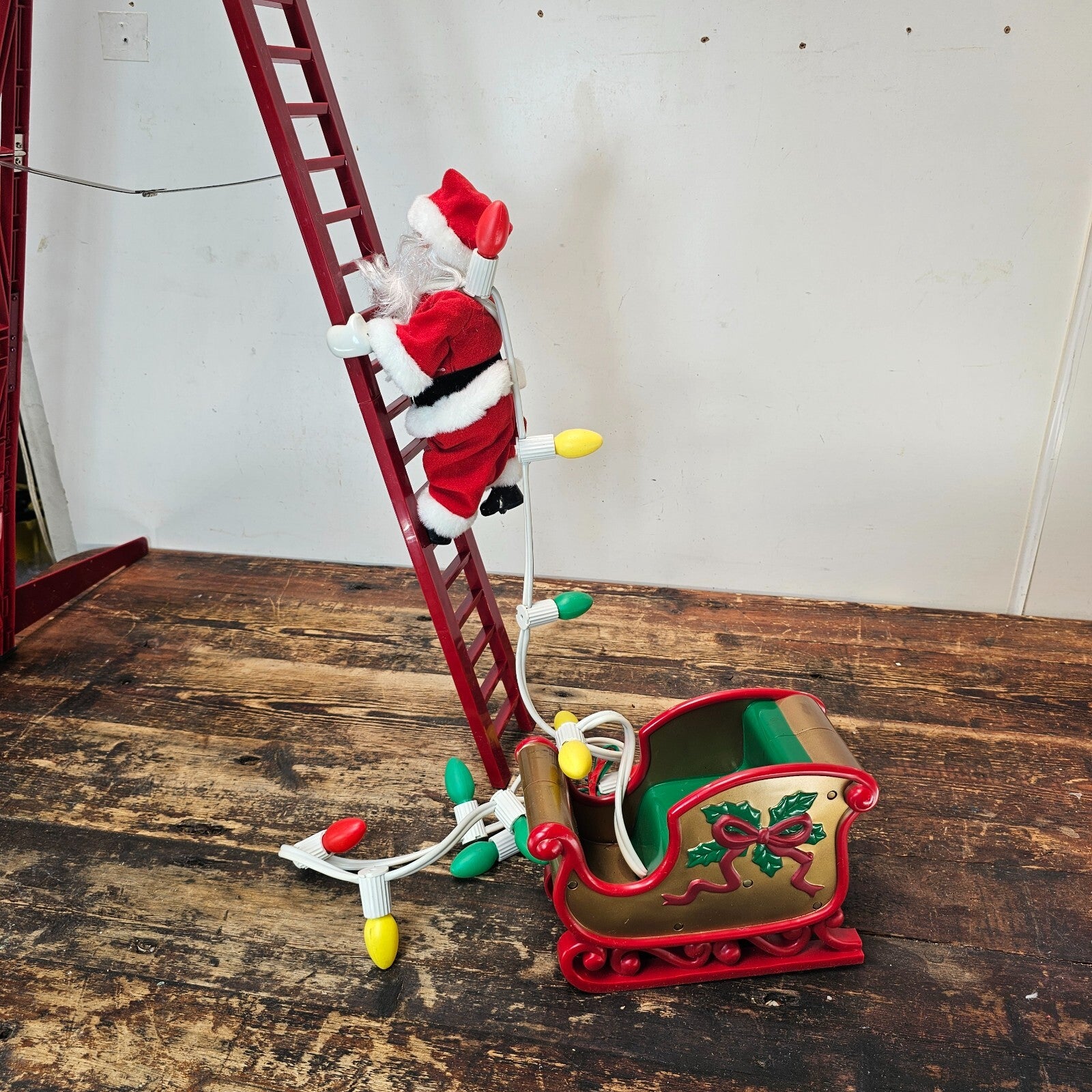 Vintage 1990s Mr Christmas Stepping Santa Ladder Climbing Musical (Works)