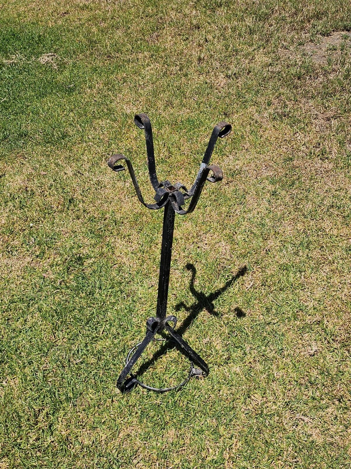 Vintage Scrolled Metal Plant Stand Rustic 29" H