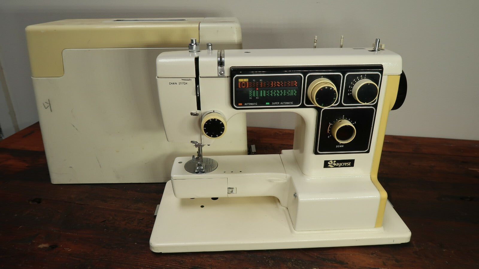 Vintage Baycrest Sewing Machine 1960's Model 1005 (Parts Only)(Sold AS-IS)