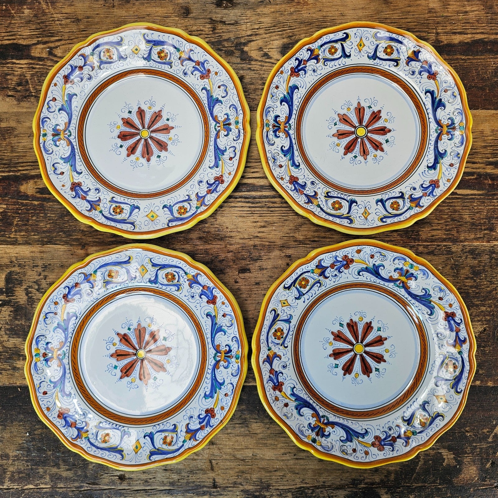 Set of 4 Vintage CAMA "Ricco Deruta" Maiolica Salad/Dessert Plates 8.25"