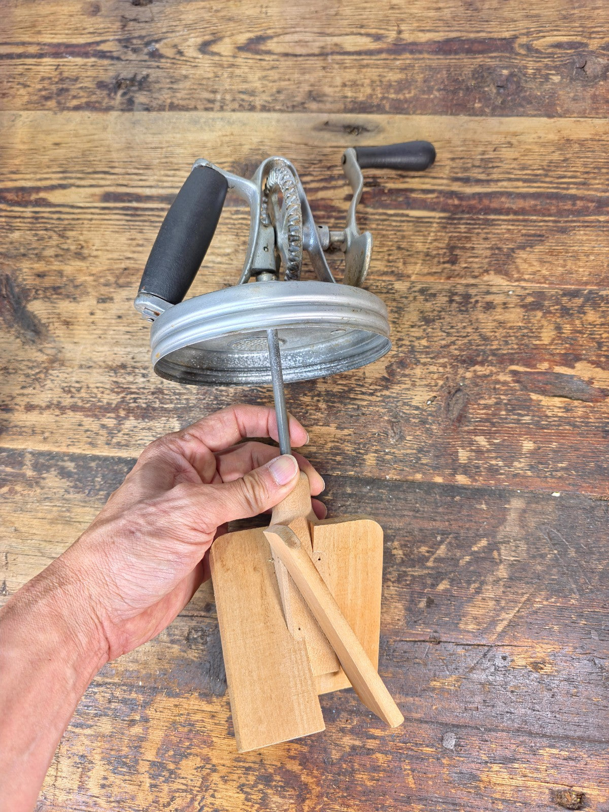 Vintage 4-Quart Glass Butter Churn with Hand-Crank Gear — FC Marked