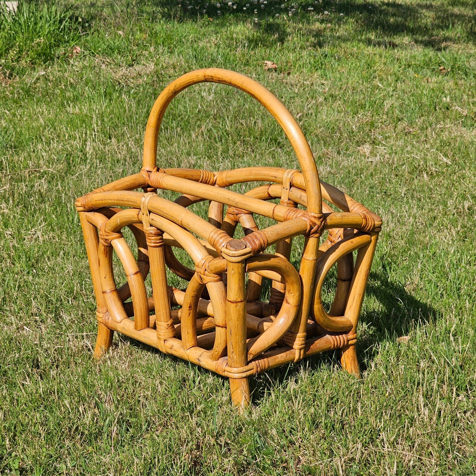 Vintage Calif-Asia Rattan Bamboo Boho Tiki Magazine Rack