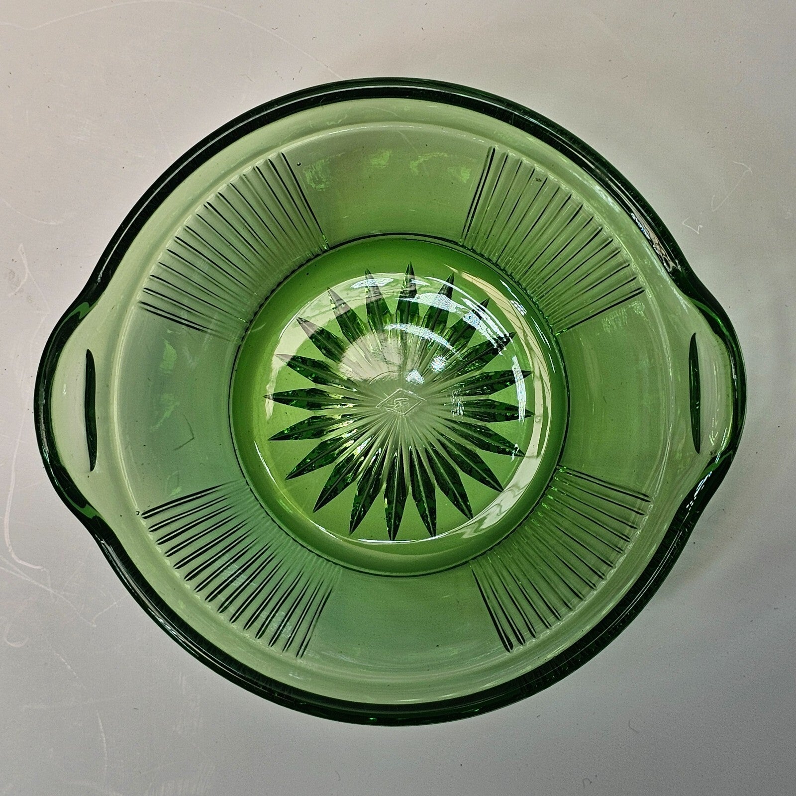 Heisey Pleat & Panel Moongleam Handled Nut Bowl