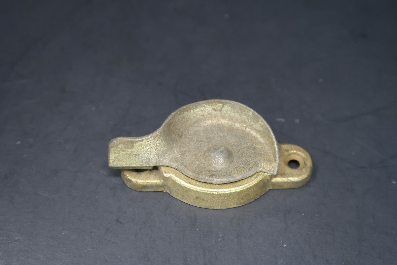 Vintage Window Latch Sash Lock with Lifter (G)
