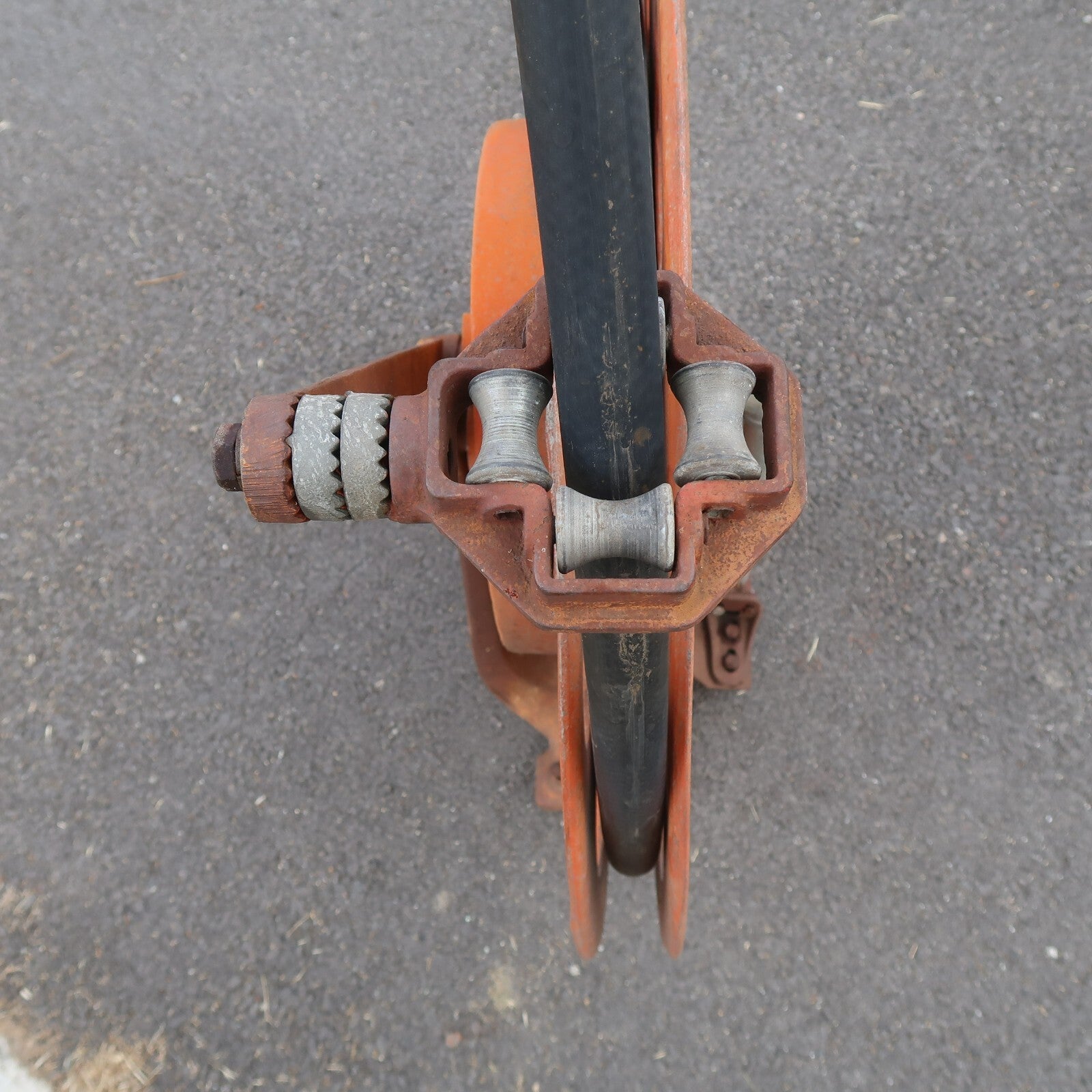 Antique APPLETON AIR LIQUID REEL BP 3788 Orange 1930s Large 99 lbs.!!
