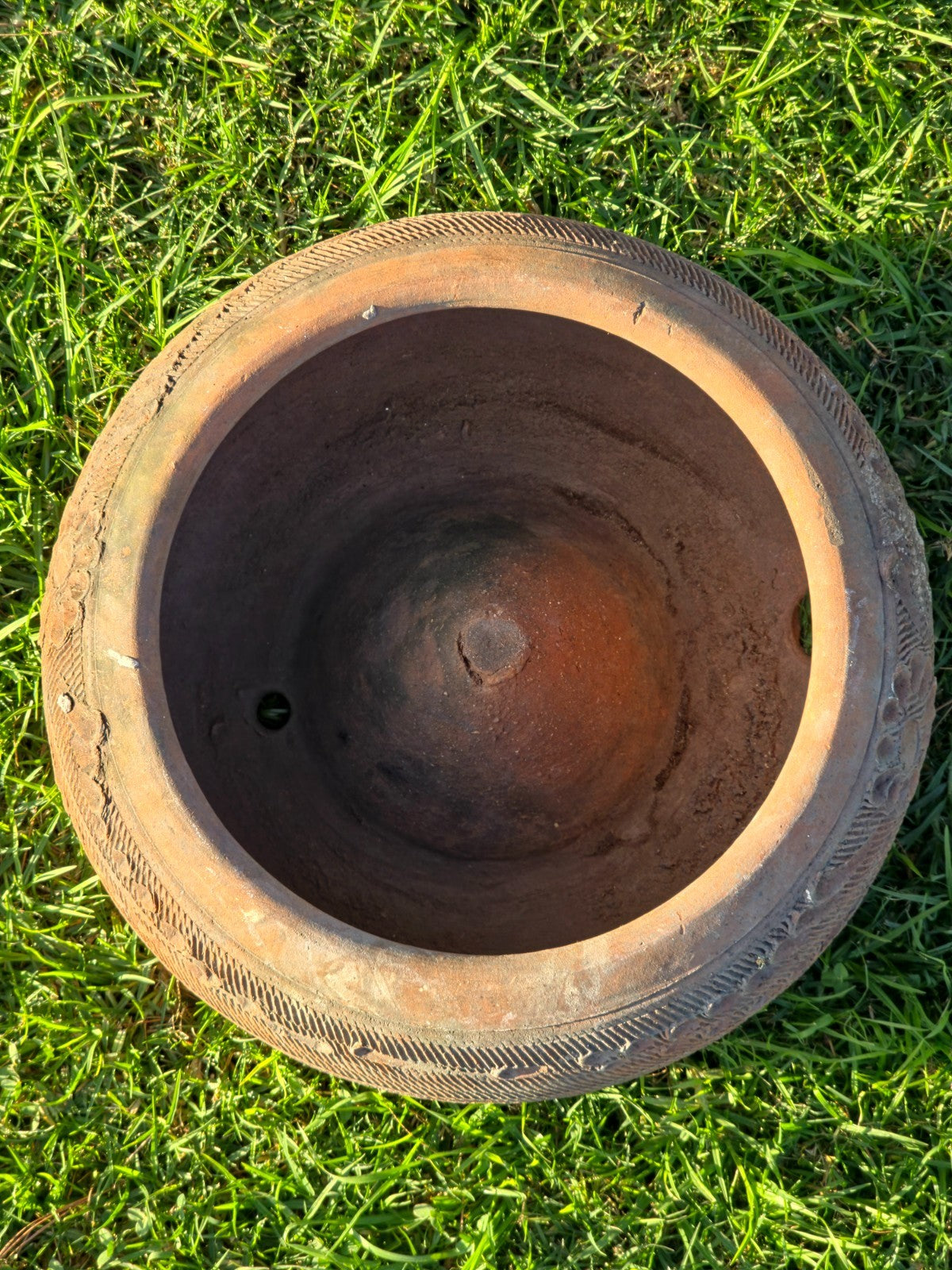 Vintage Mexican Hand-Etched Terracotta Hose Holder Pot 18"Dia x 8.5"H