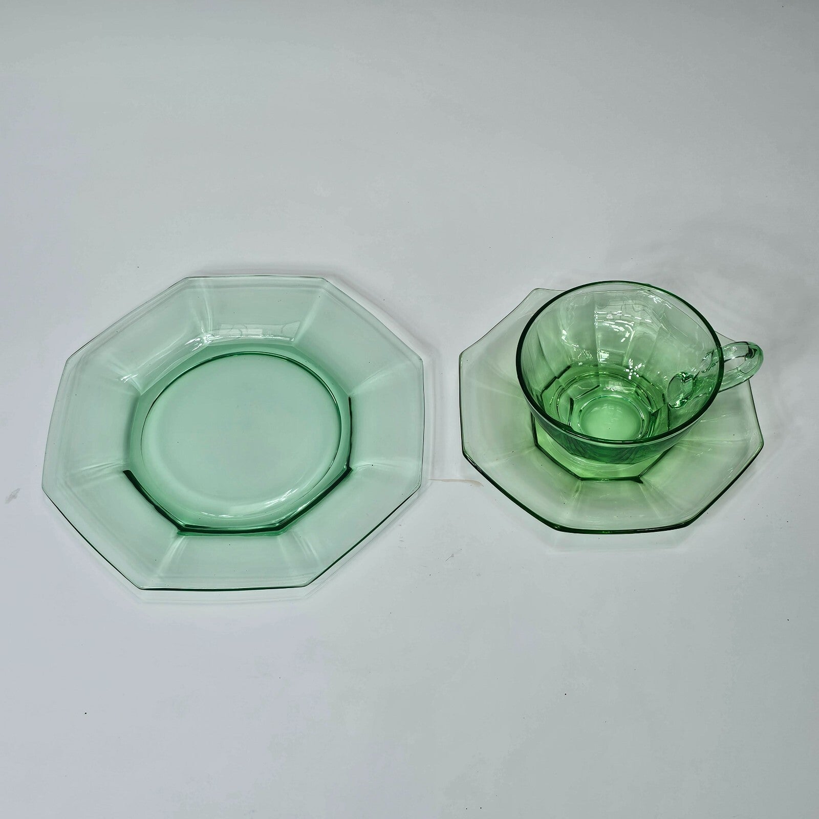Set of 3 Heisey Ribbed Octagon Green Cup & Saucer + Dessert Plate Set (C)