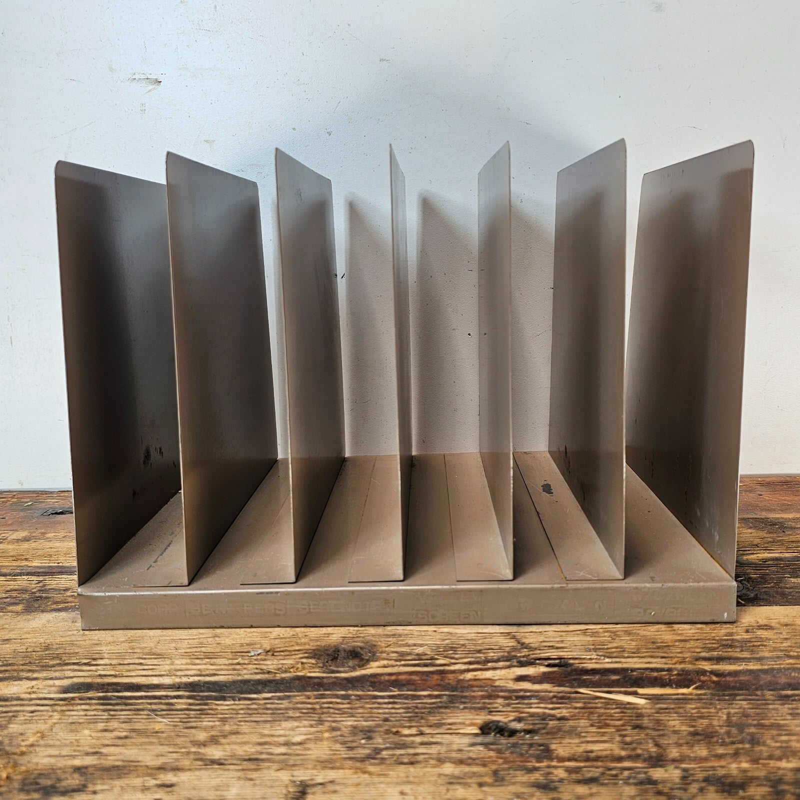 Vintage Hunt LIT-NING 6 Compartment Desktop File Organizer