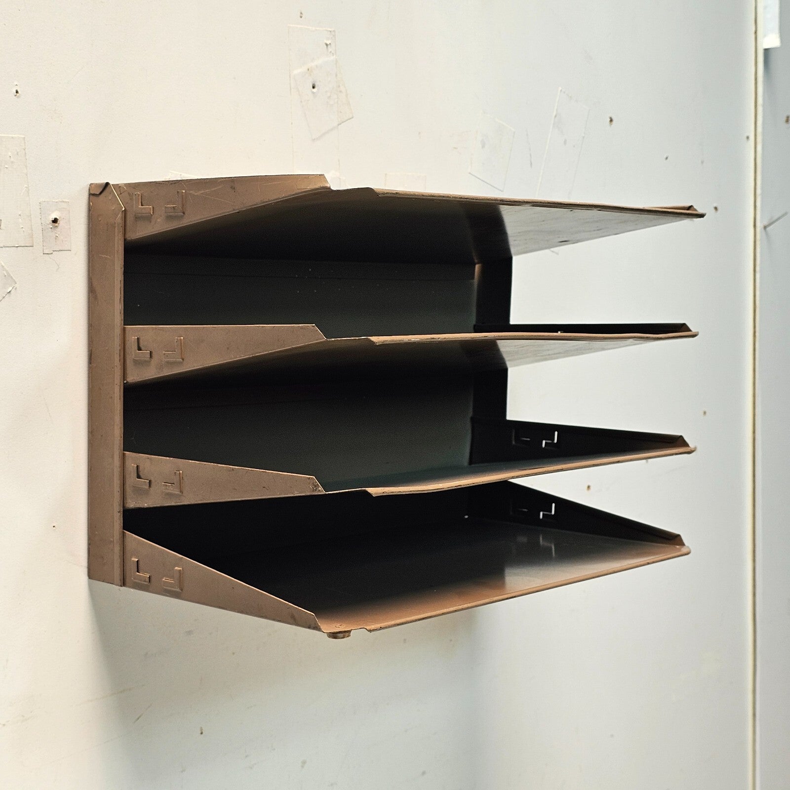Vintage Hunt Lit-Ning 4-Tier Wall-Mounted / Desktop Steel File Organizer