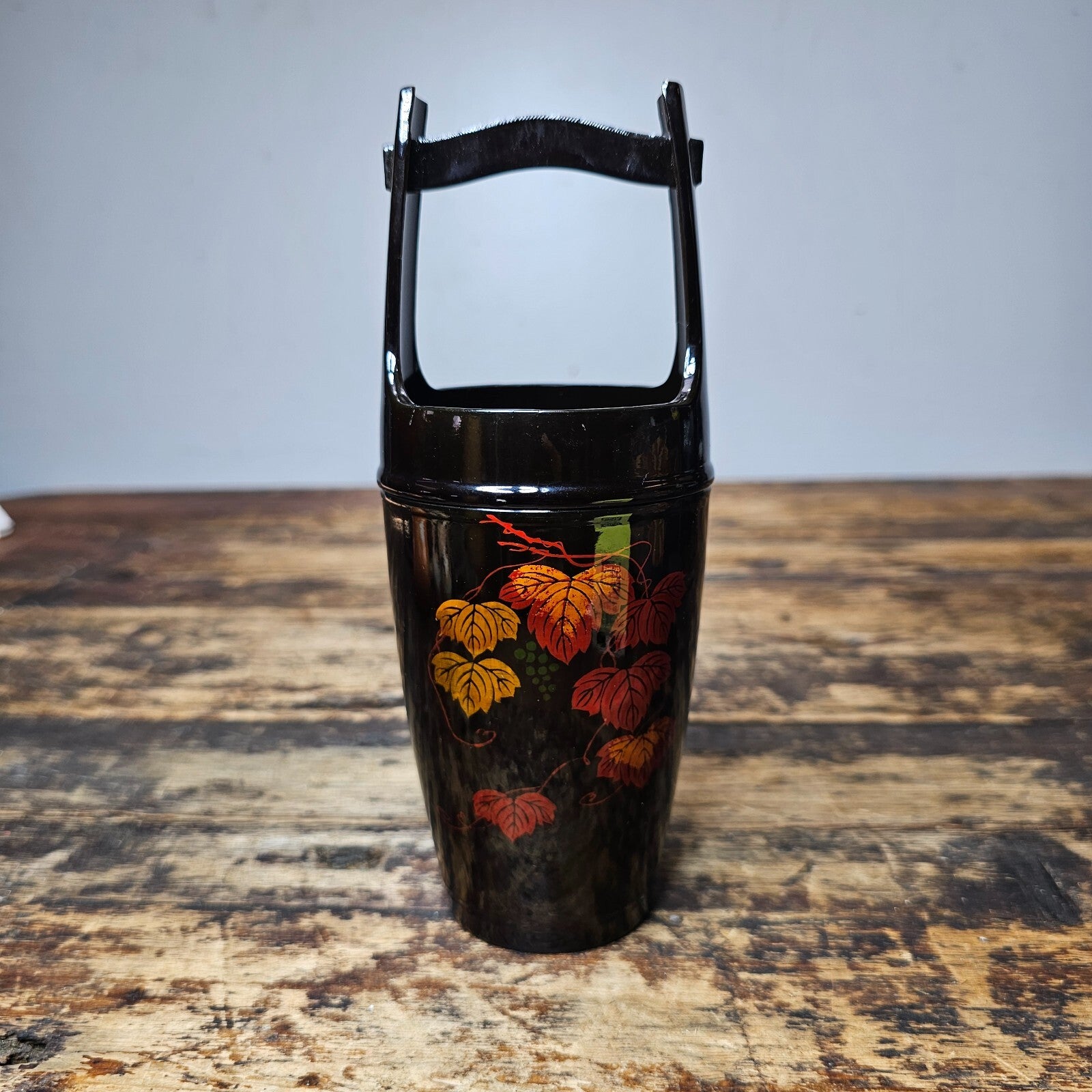 Vintage Yakumo-nuri Lacquerware Ikebana Vase | "Floating" Grape Leaves 8"H
