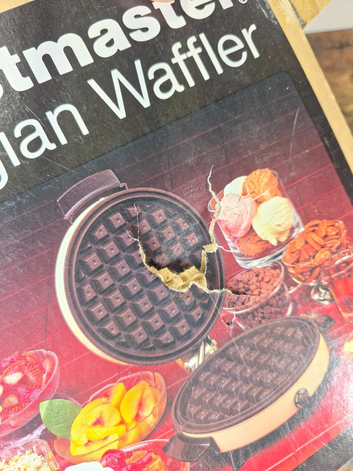 Vintage Toastmaster Belgian Waffler – Model 250 (NOS)