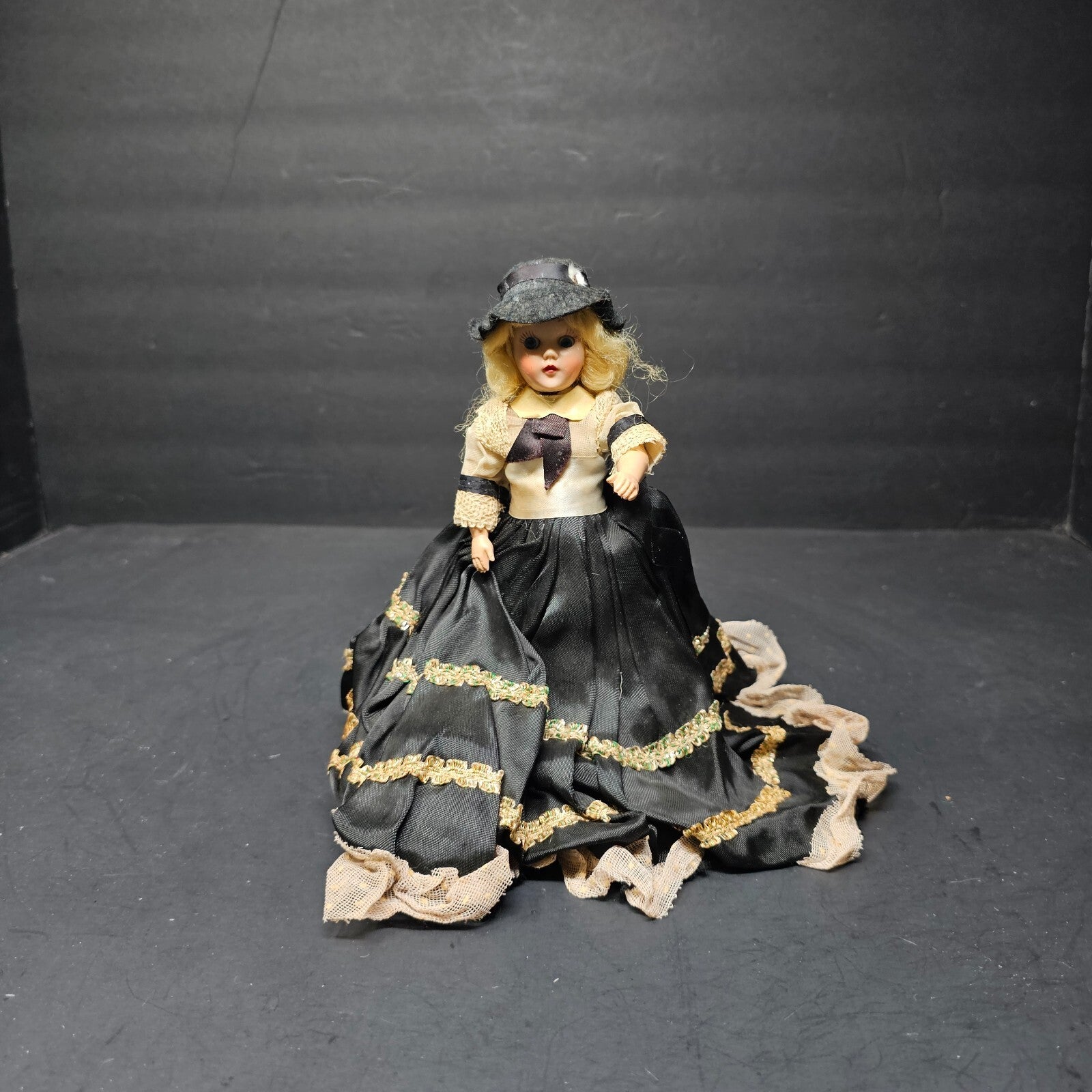 Vintage Sleep Eyes Doll ~ Blonde Hair, Blue Eyes, Fancy Attire 7"
