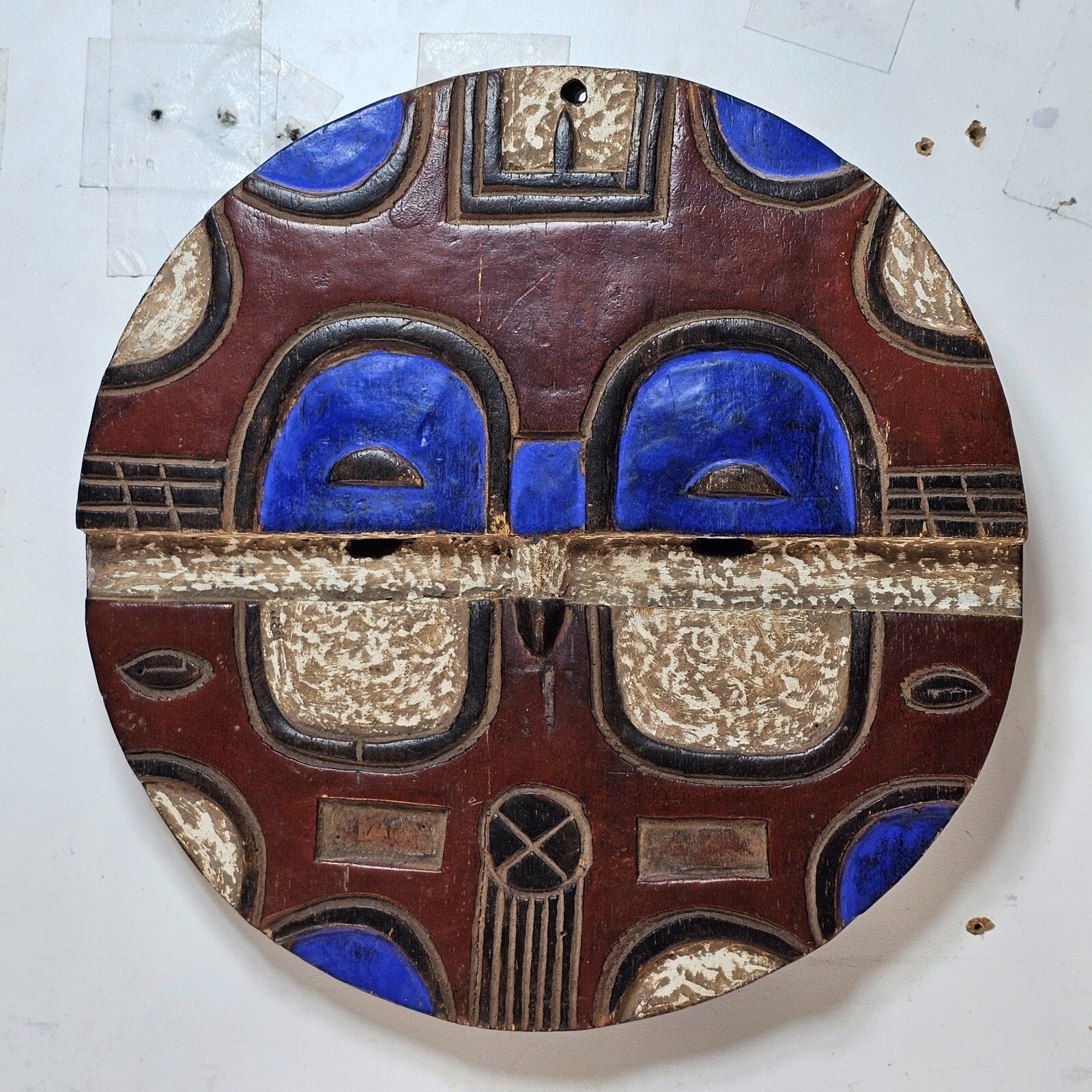 African Teke Face Mask From the Congo Republics And Gabon Kidumu 11" Diam x 2"D