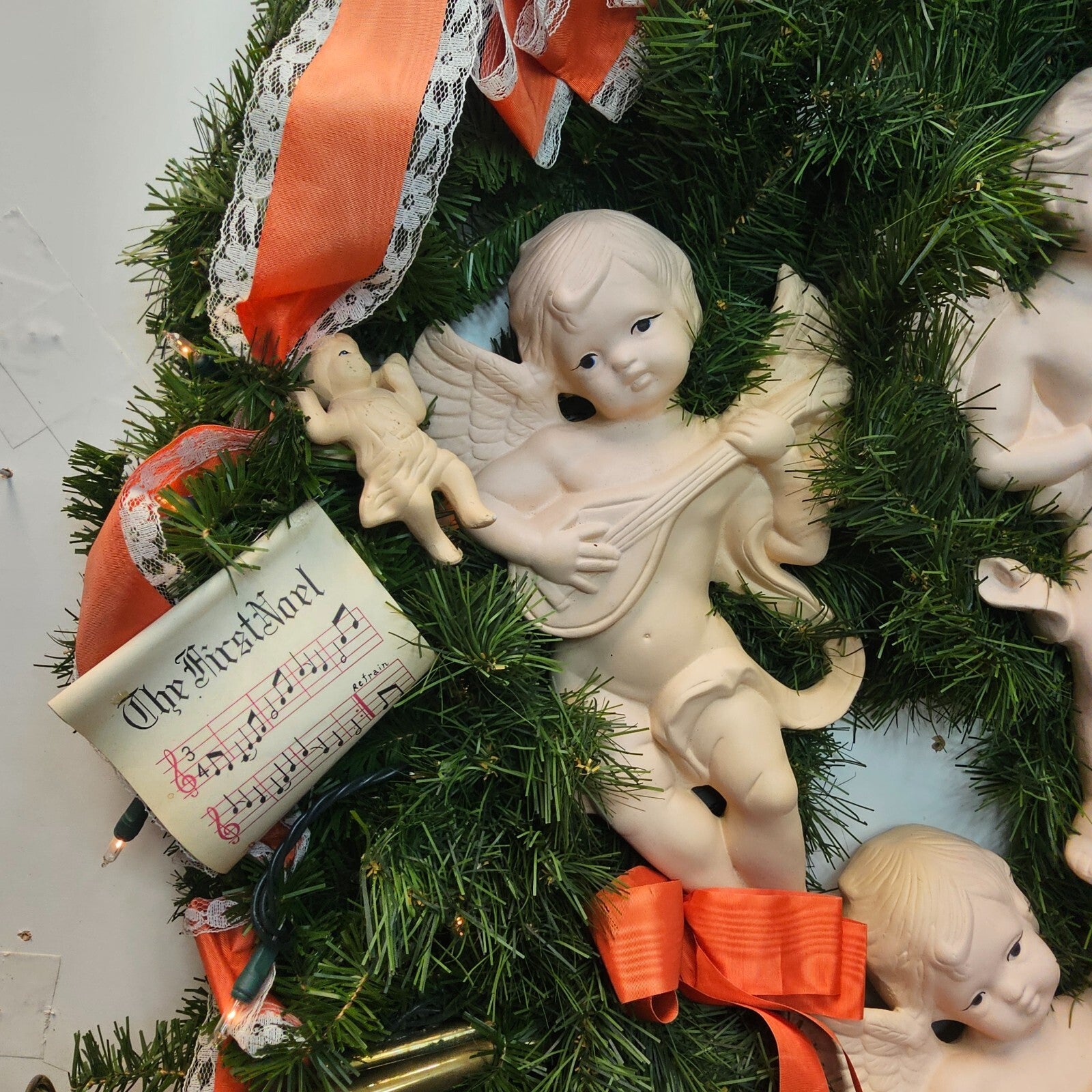 Christmas Wreath Sign 27” Diameter With 5 Bisque Angels.