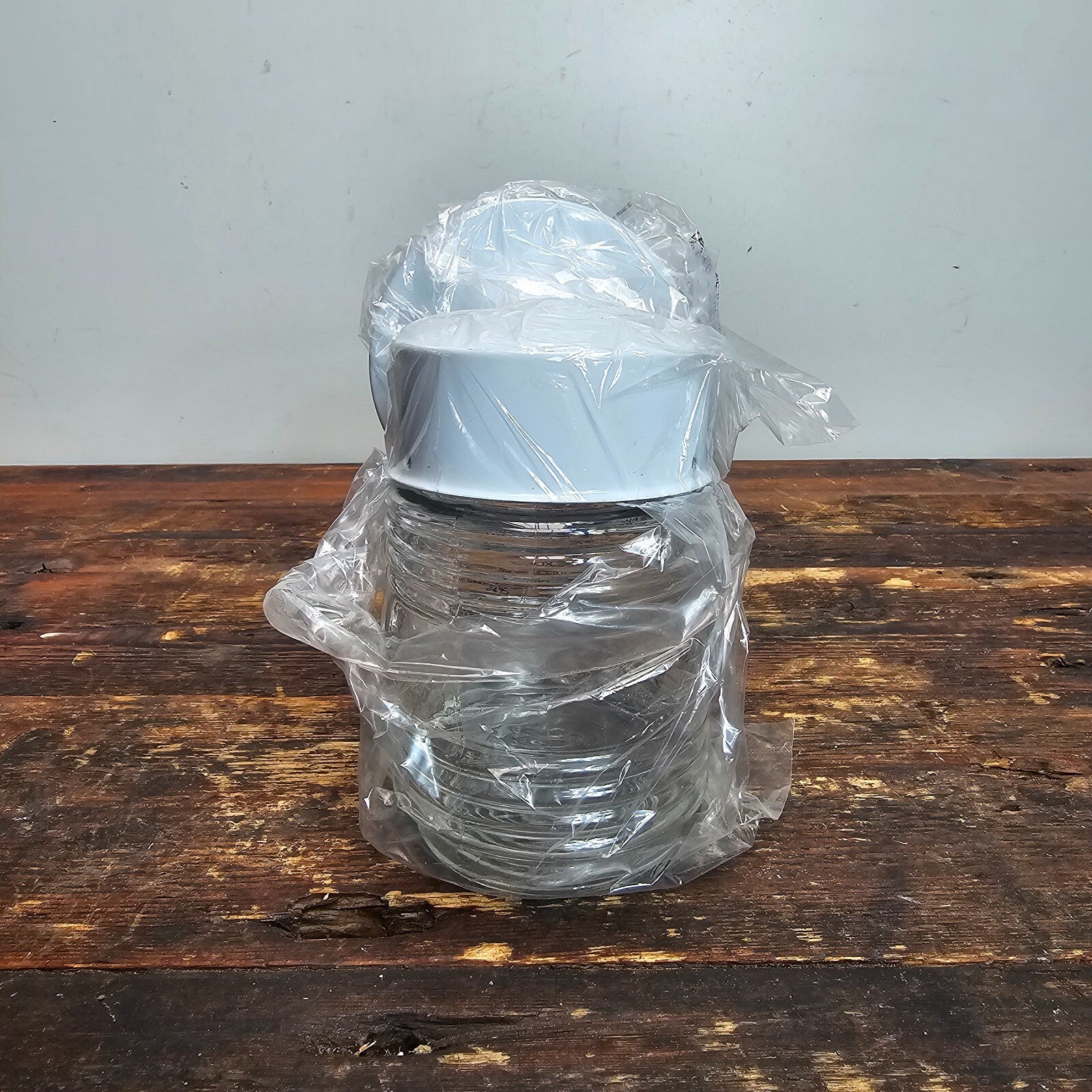 Hampton Bay 252-552 Outdoor Wall Light Fixture Jar Style White