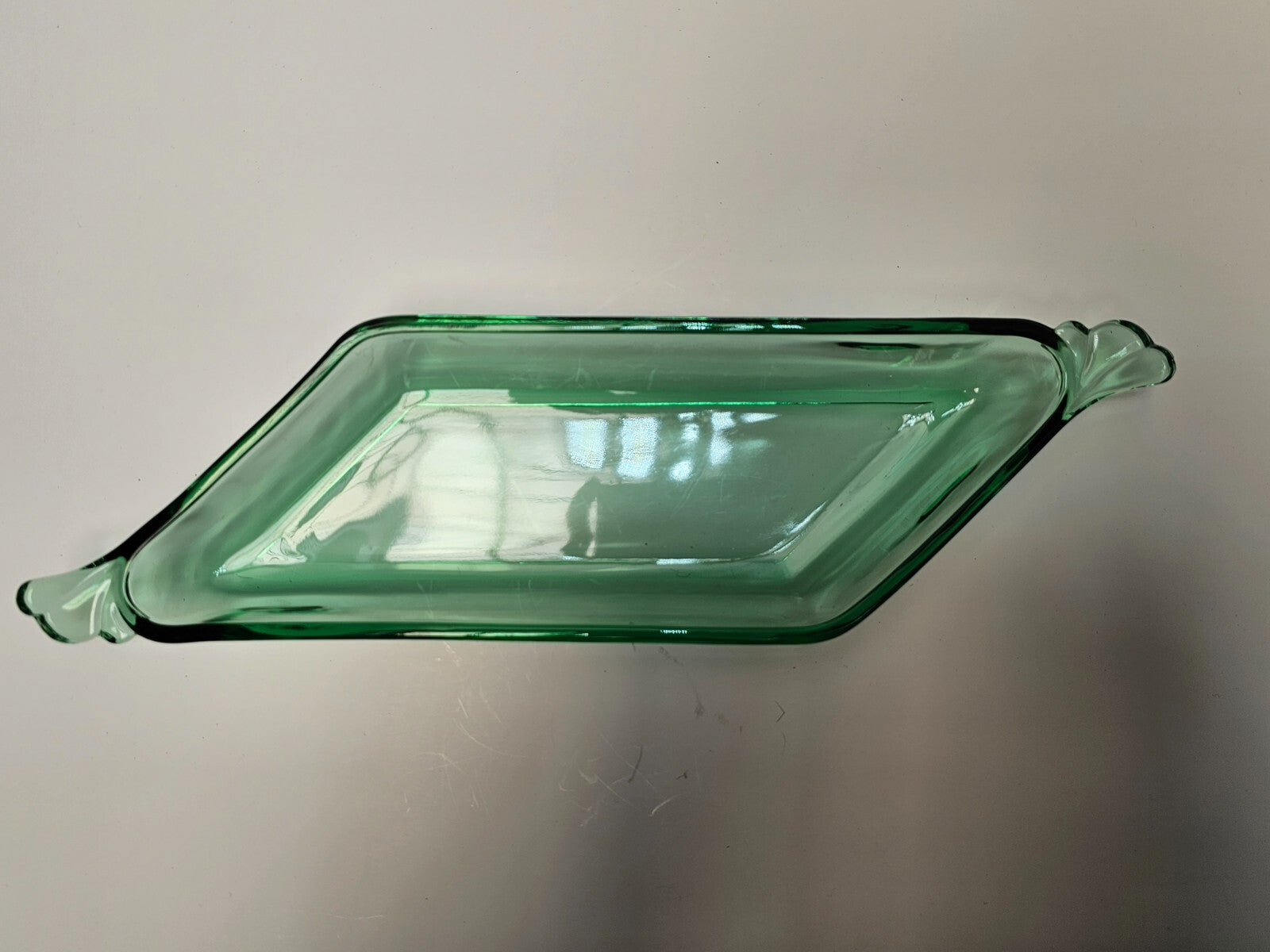 Heisey Empress Moongleam Green Obong Relish Tray
