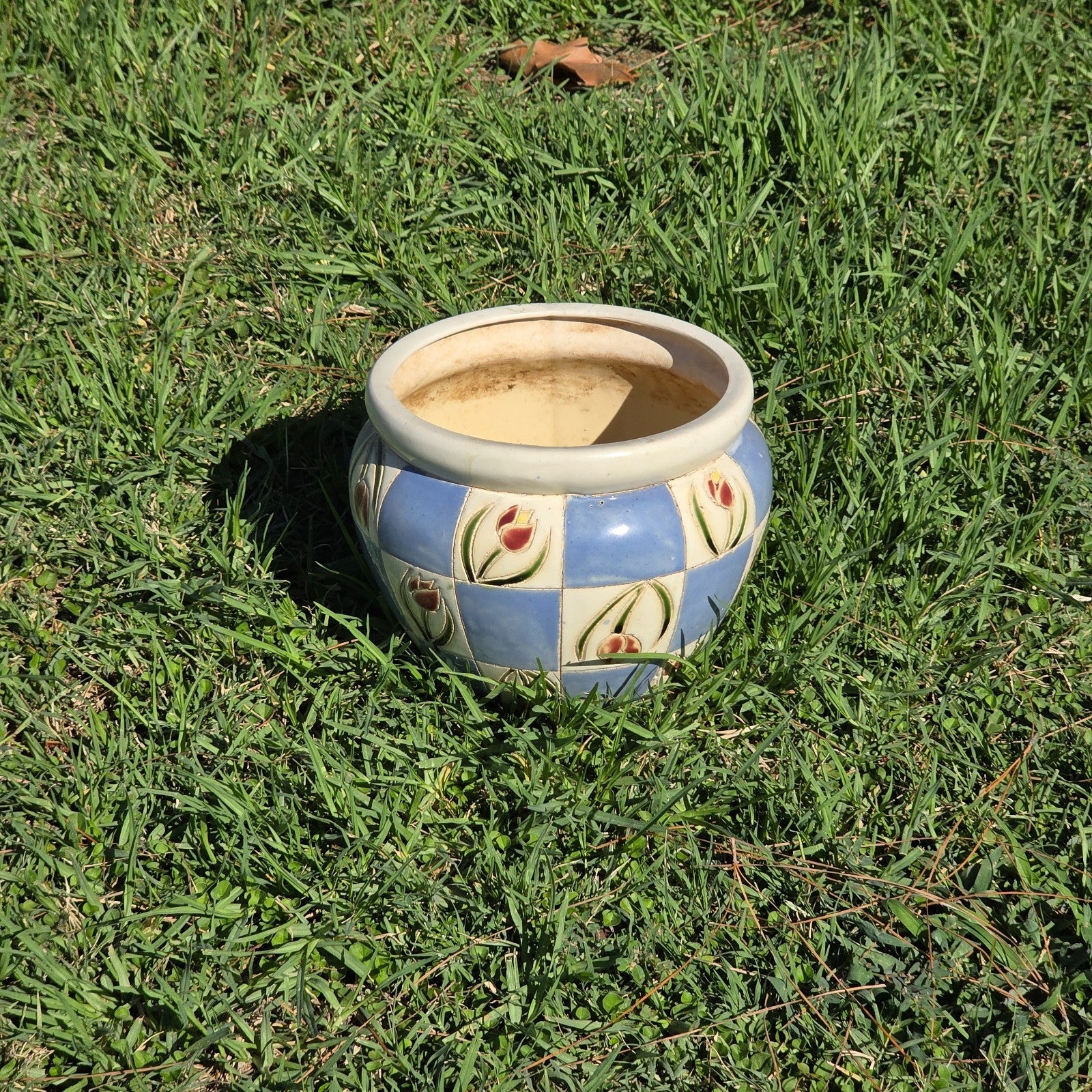 Studio Art Ceramic Planter Pot with Tulip Checkerboard Pattern Signed 9"Dia