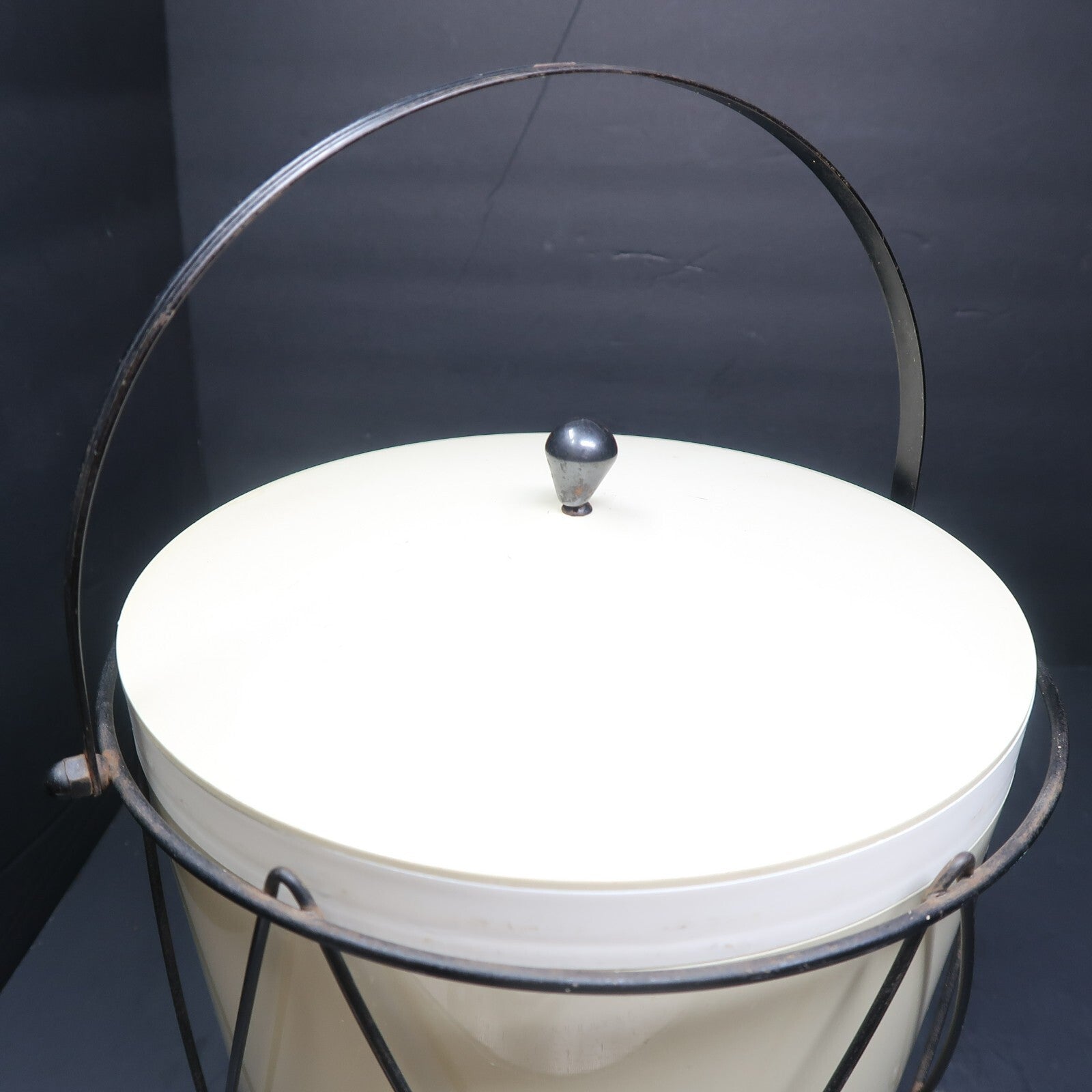 Vintage Thermos Insulated Ice Bucket Model 9940 H 10" x 9" x 9"