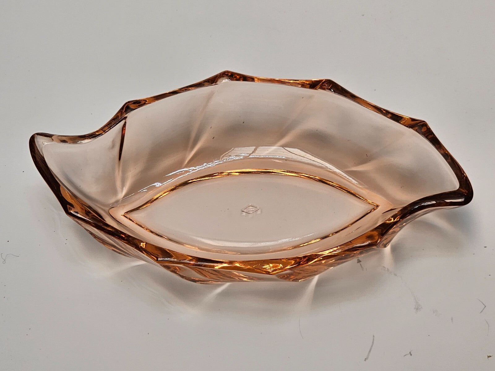 Heisey 7" Twist Flamingo Pickle Dish
