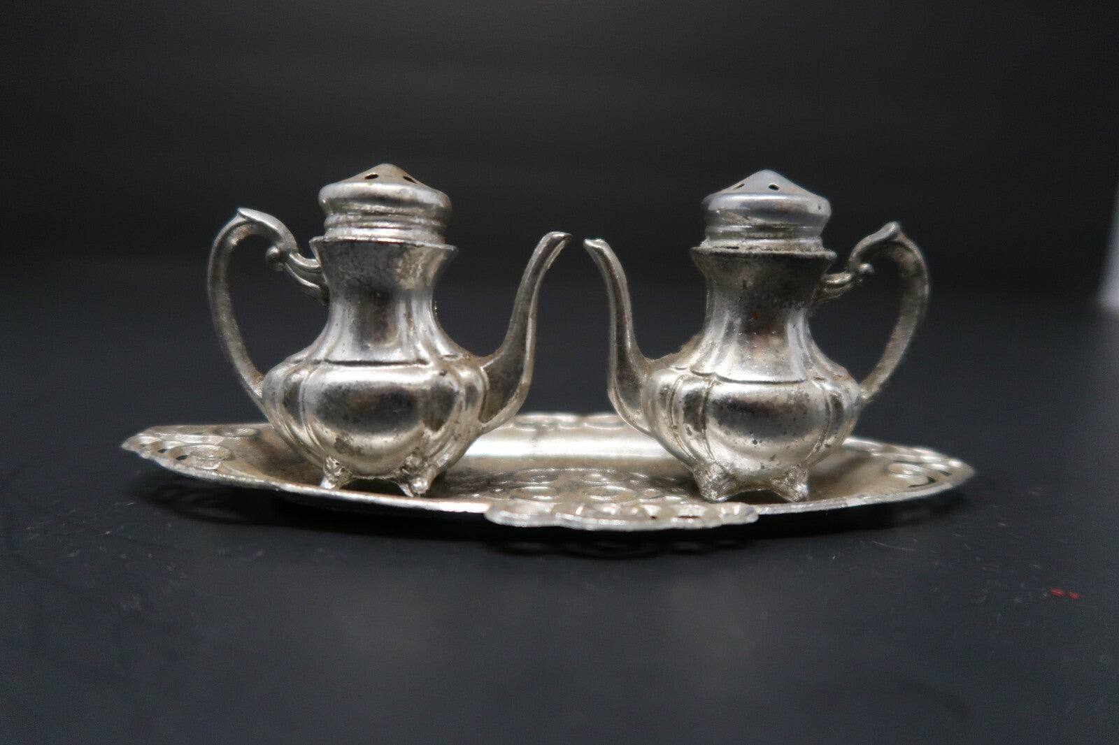 State Souvenir Las Vegas Metal Salt & Pepper Shaker with Tray Made In Japan