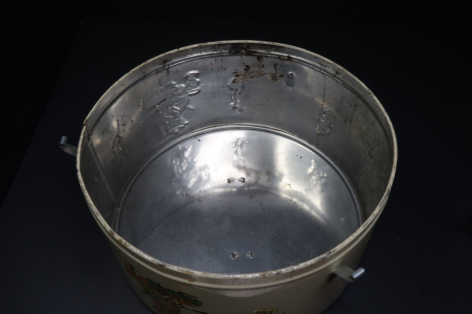 Decoware Metal Cake Pie Carrier Tin 11.5" x 11.5" x H 5.5"