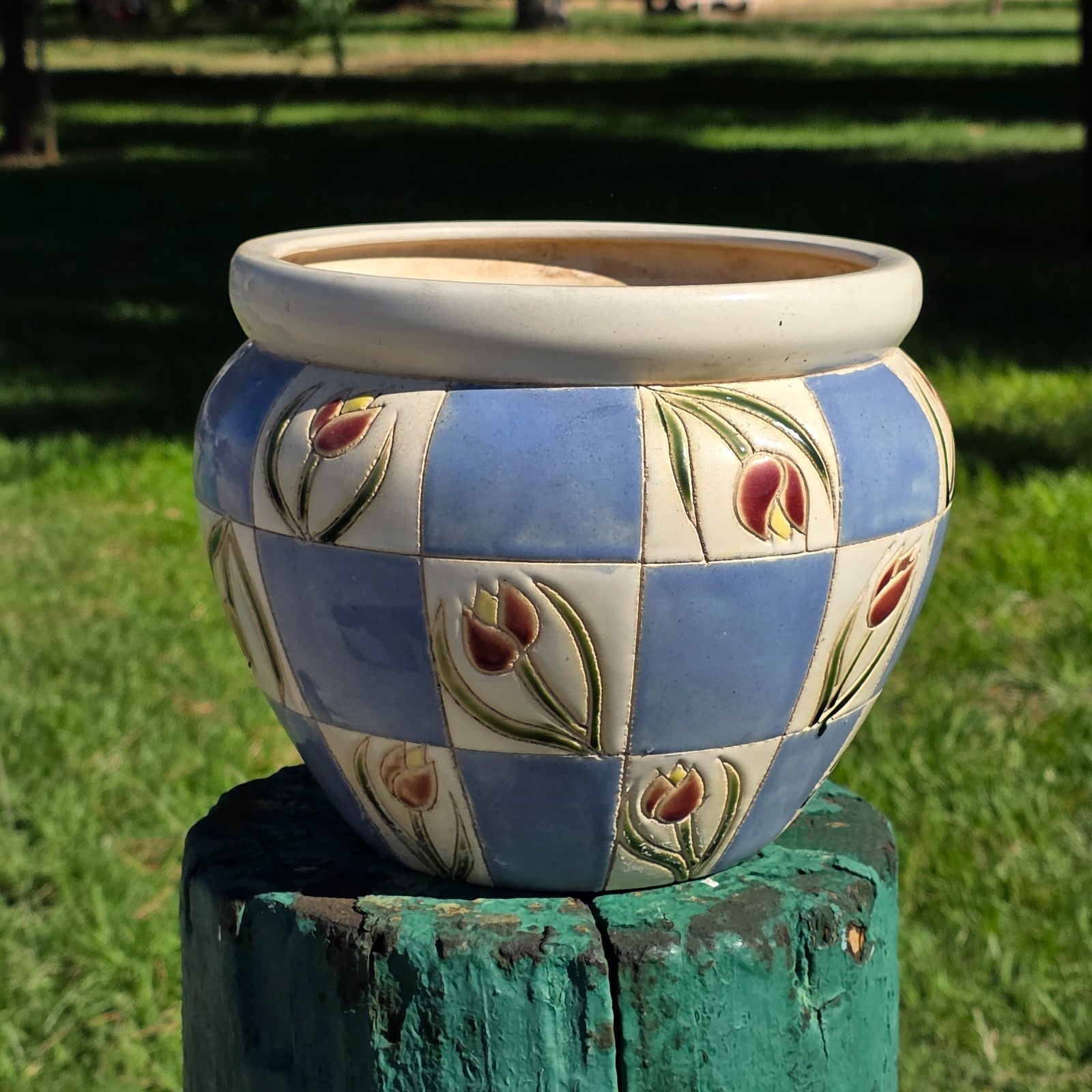 Studio Art Ceramic Planter Pot with Tulip Checkerboard Pattern Signed 9"Dia