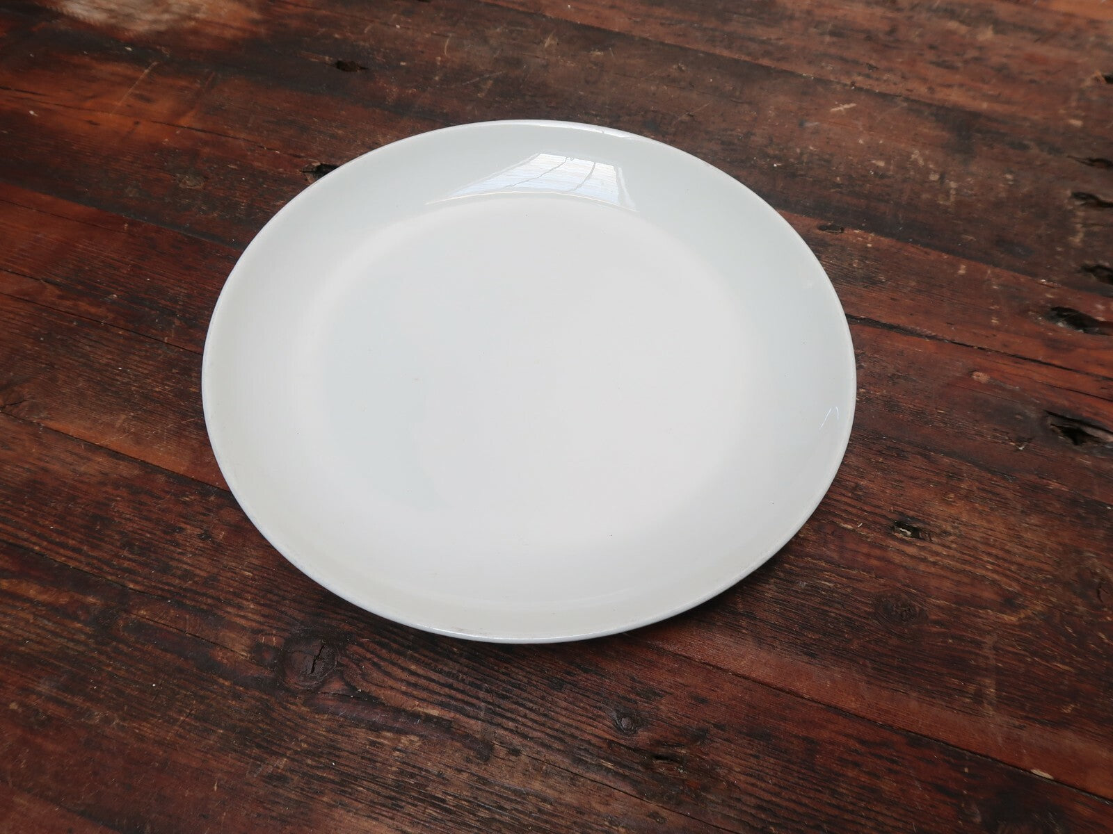 Vintage ARABIA Finland Porcelain White Dinner Plate 12.25"