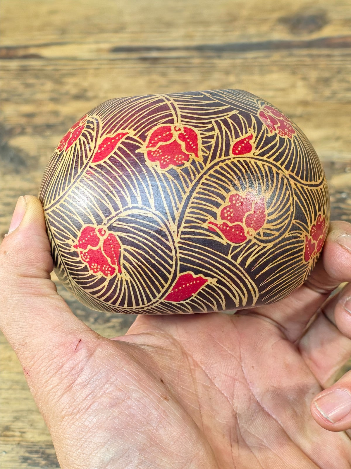 Wooden Votive Candle Holder – Red & Flesh-Tone Floral Design Asian / Boho Decor