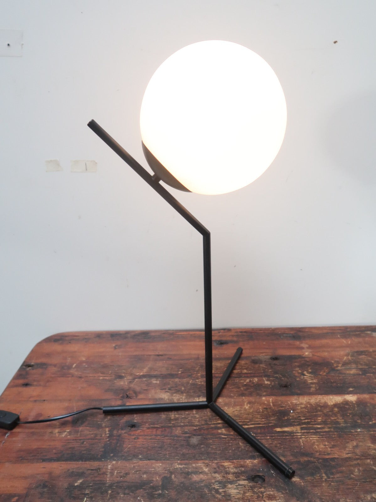 White Glass Round Ball Table Lamp Reading Desk Light Bedroom Lighting