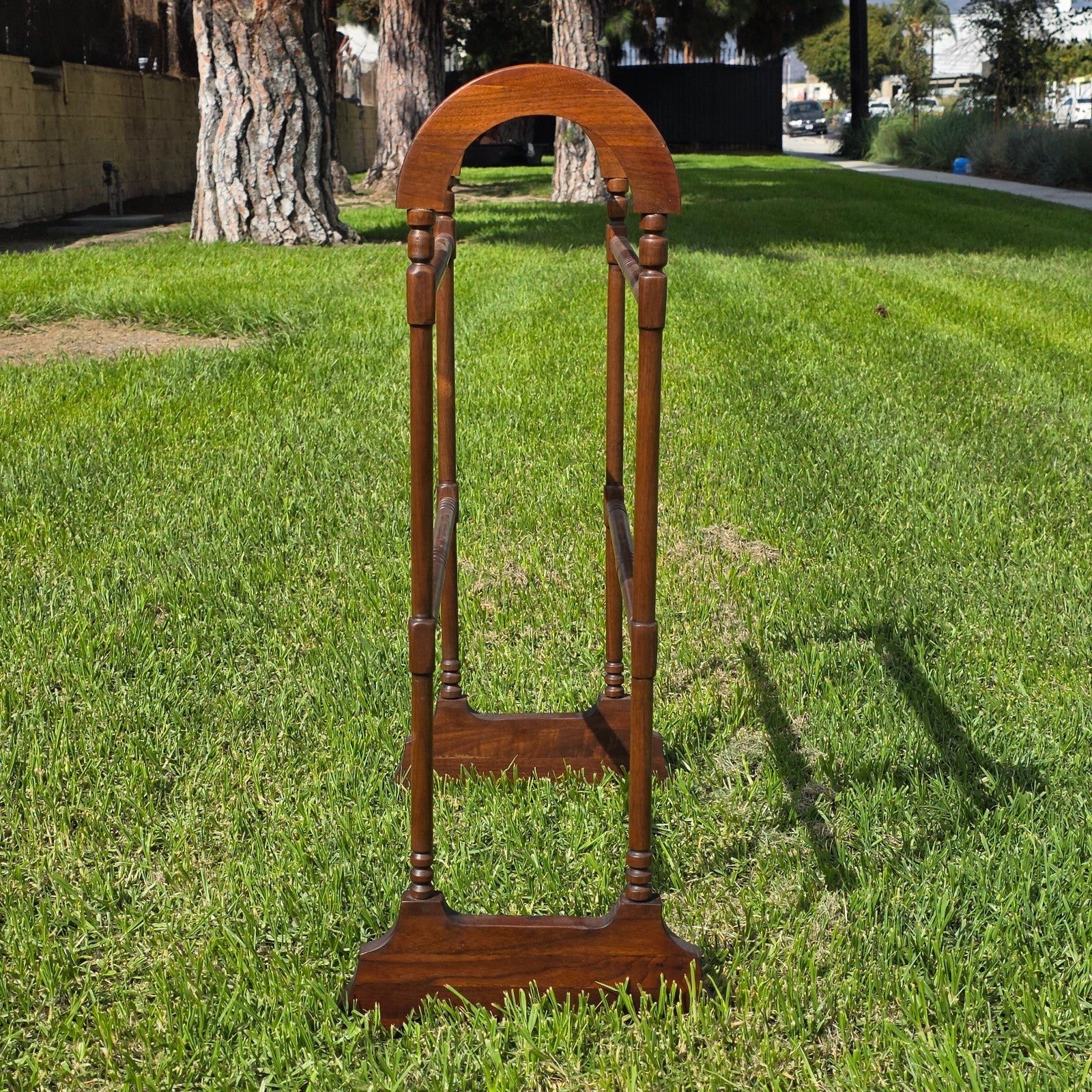 Vintage Wooden Quilt Rack / Blanket Stand – Early American Style