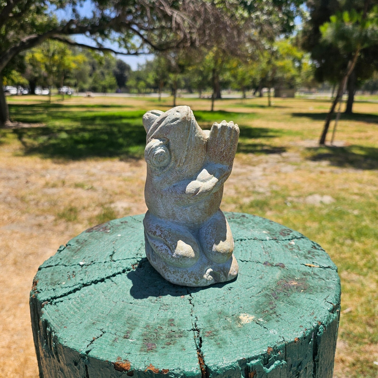 Concrete Yoga Frog Weathered Garden Statue Decor 4" x 4" x 7" H