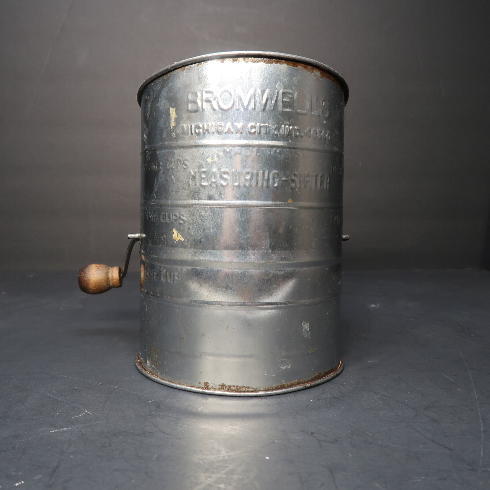Bromwell's Vintage 3 Cup Flour Sifter Wooden Handle