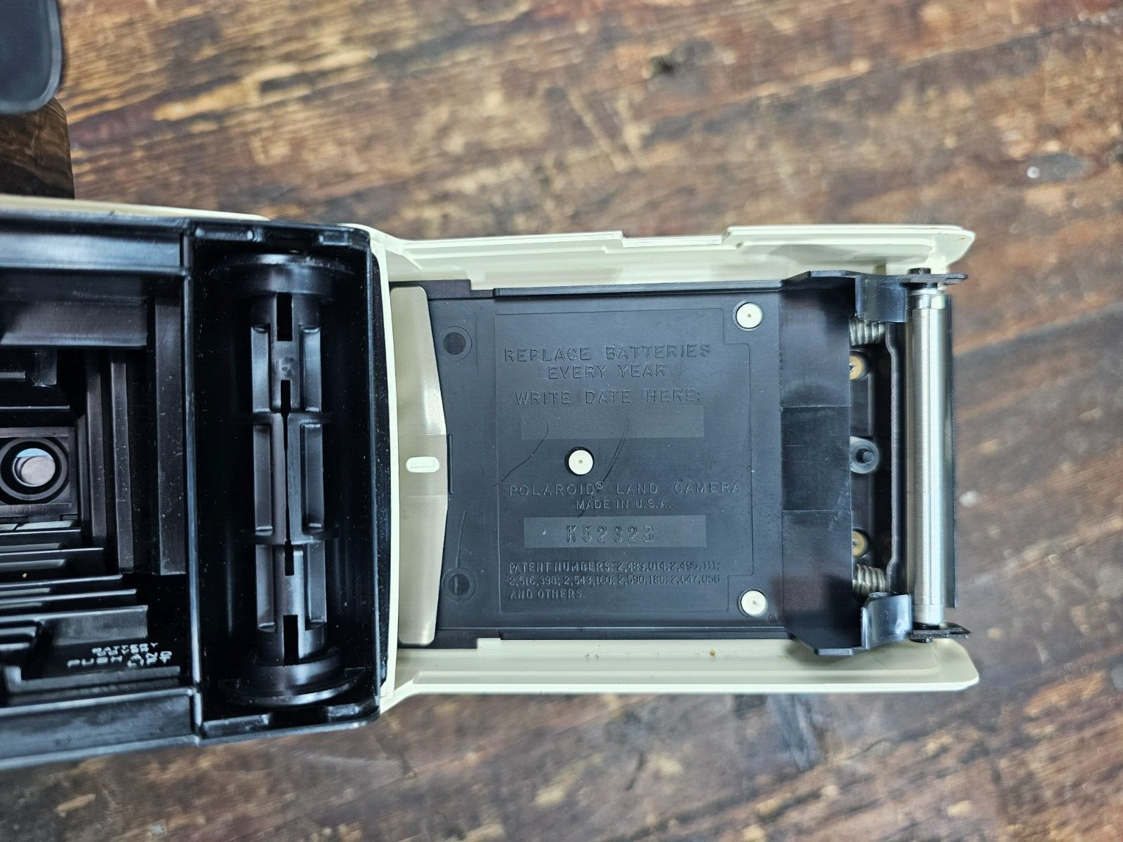 Vintage Polaroid Land Camera Swinger Model 20 (Not Tested)