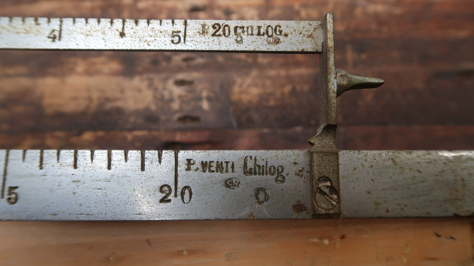 Antique P. VENTI CHILOG Scale Wood and Metal made In Italy