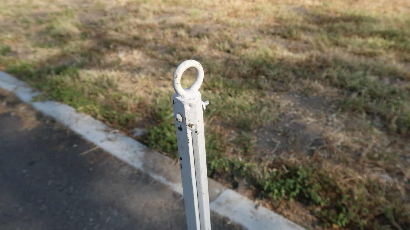 2 Vintage Free Standing Steel Stanchions 40.5" White Aisle Divider (D)