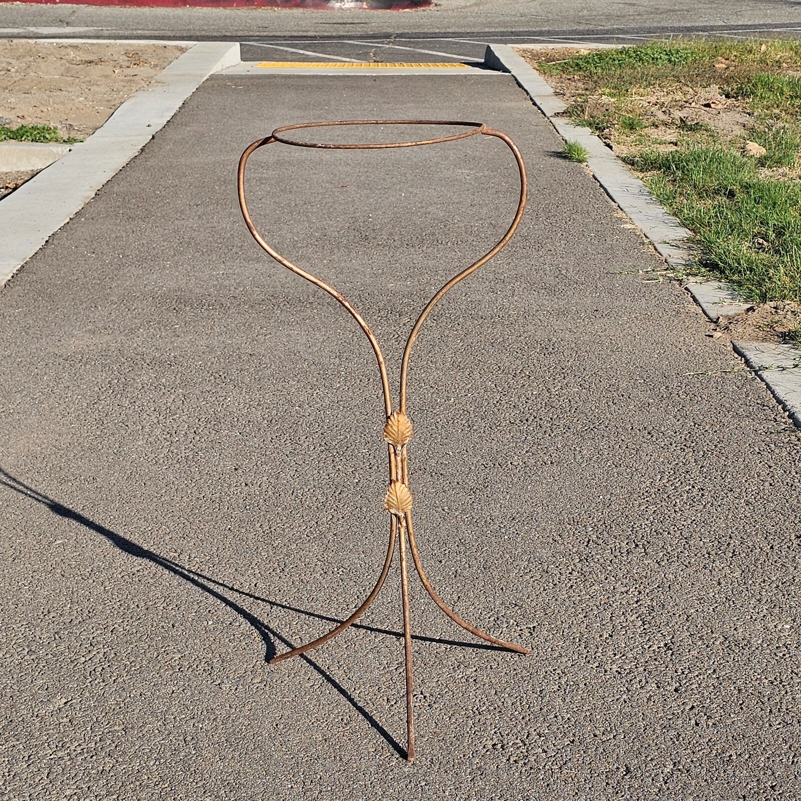 Vintage Metal Wire Plant Stand 29"H