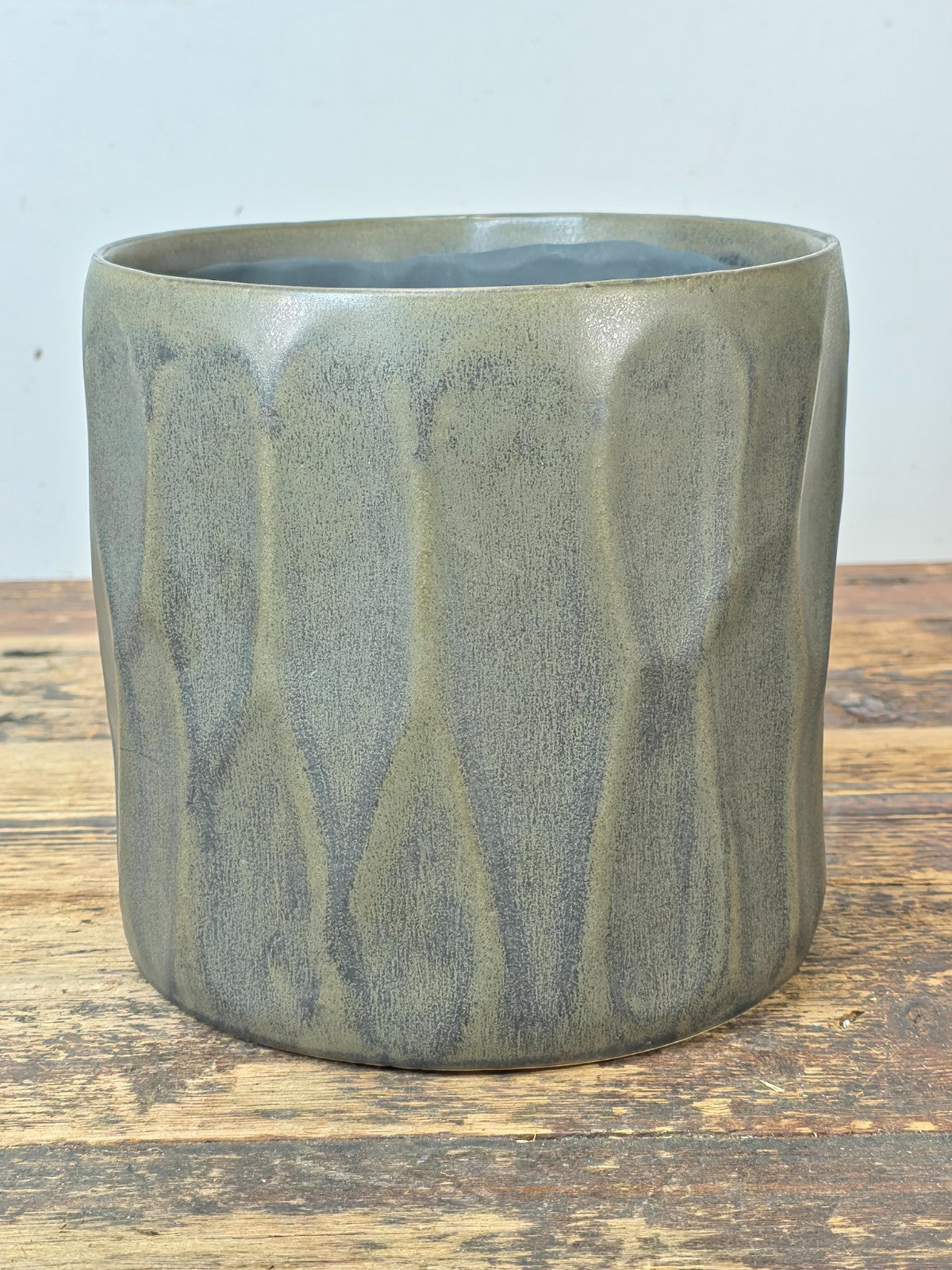Rolling Greens “Fair Orchid Pot” — Textured Gray Ceramic Planter (7”)