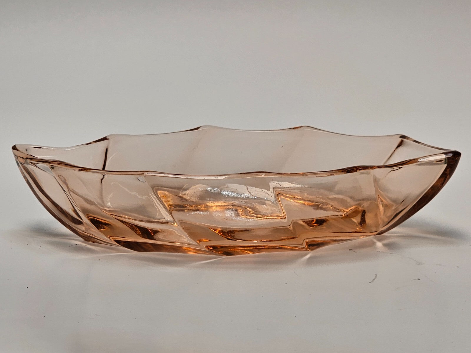 Heisey 7" Twist Flamingo Pickle Dish
