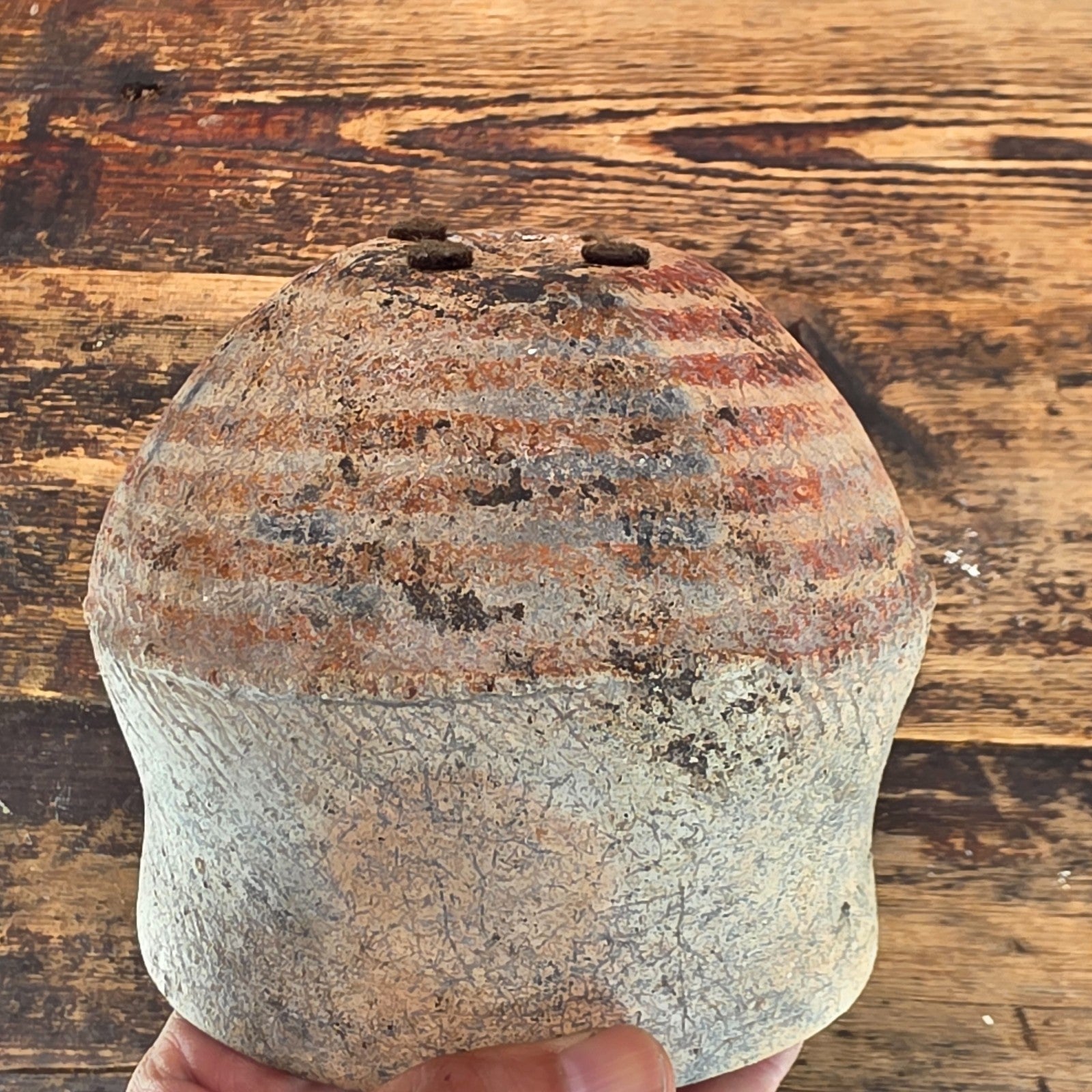 Ancient-Style Red Painted Jar with Cord Impressions East to Central Asian Style