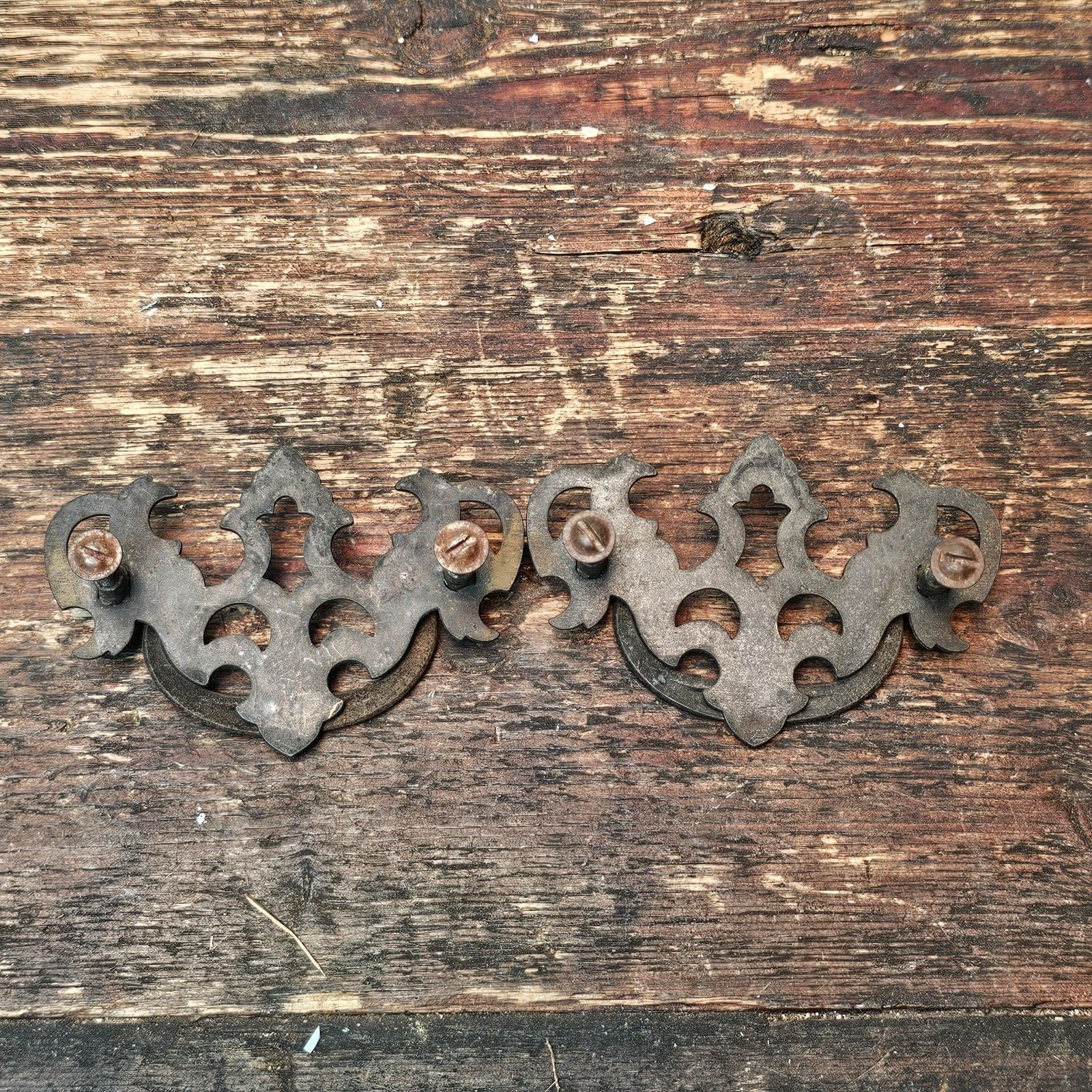 Set of 2 Vintage Rustic Drawer Pulls (C)