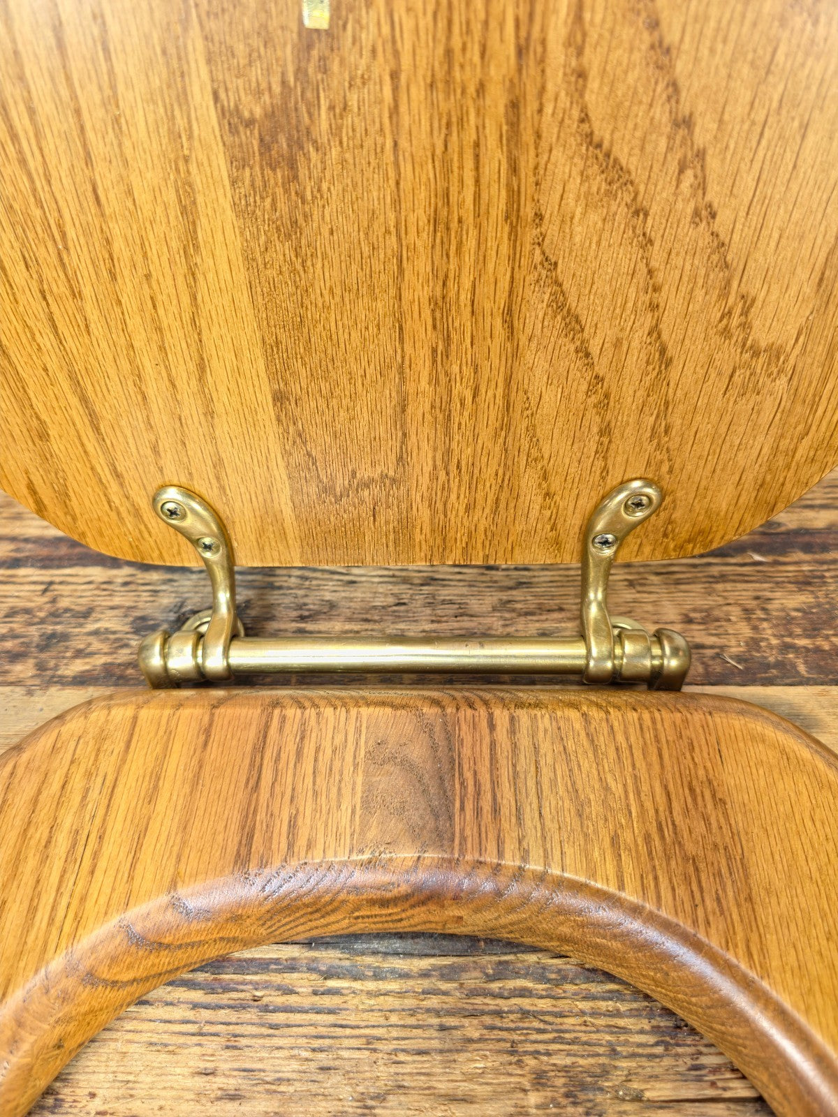 Vintage Solid Oak Toilet Seat w/ Brass Hinges “C.S.” Mark – Made in Taiwan R.O.C