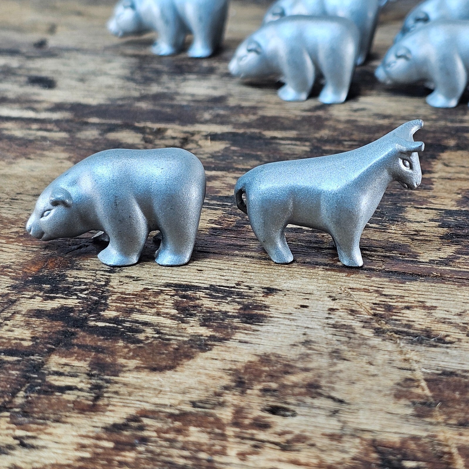 Game Pieces Only Zinc Alloy 11 Bears and 11 Bulls Figurines