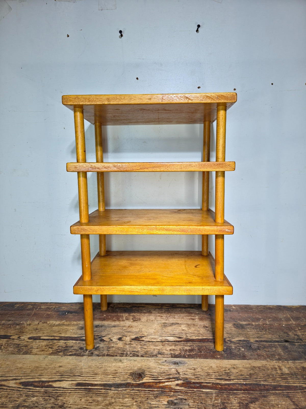 MCM Charming Wooden Toddler Shoe Rack / 4-Tier Utility Shelf