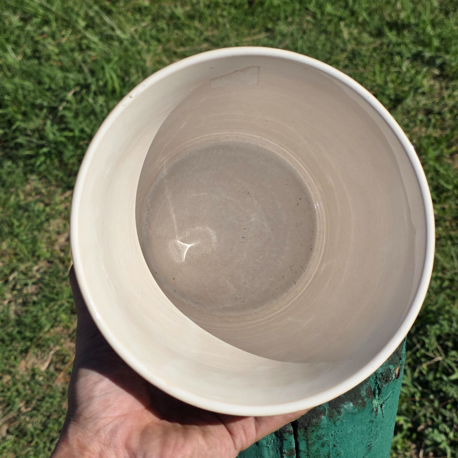 Modern Ceramic Planter with Carved Pattern, 7-Inch Pot