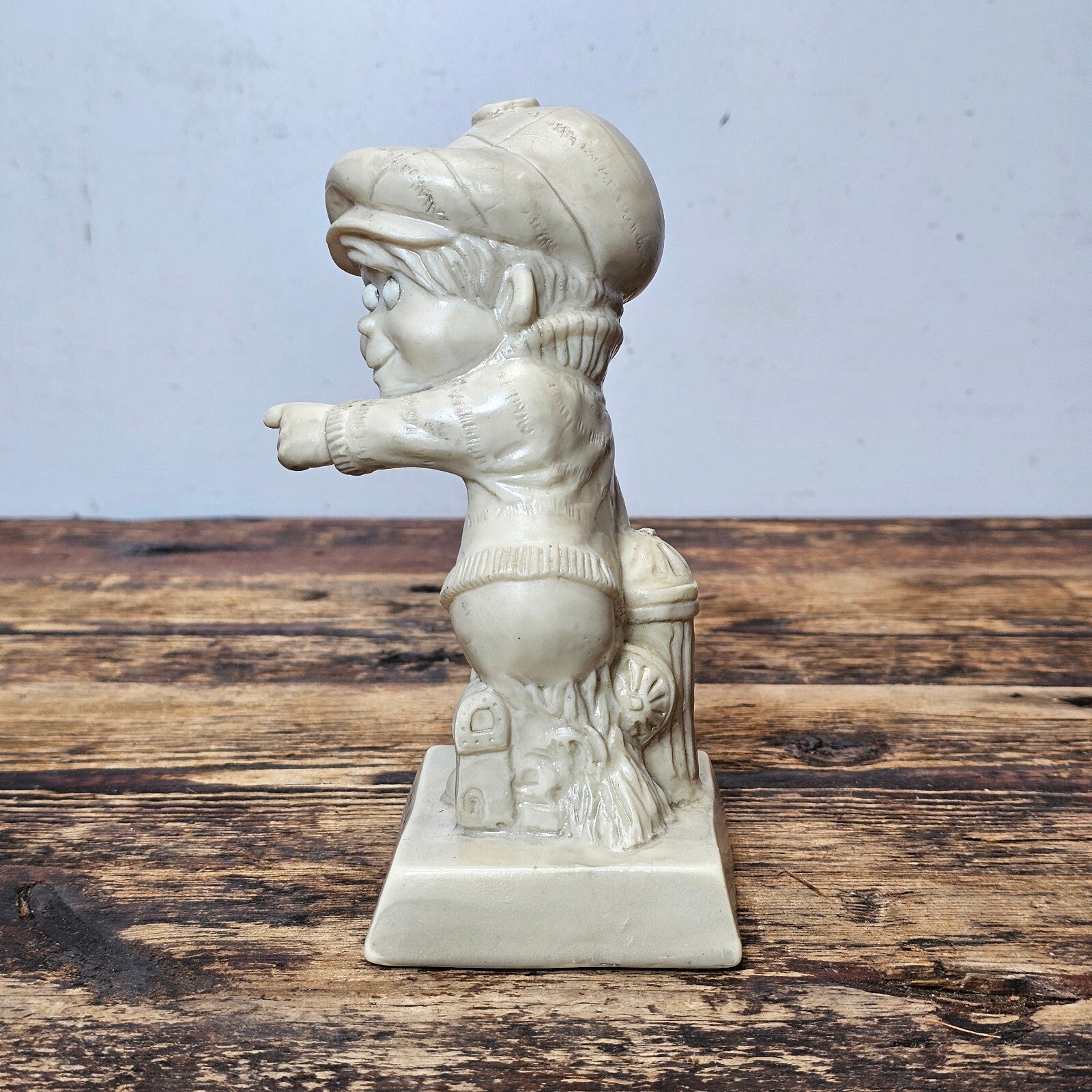 Vintage W&R BERRIES Co. "There's A Word For A Person Like You...TERRIFIC" 6.25"H