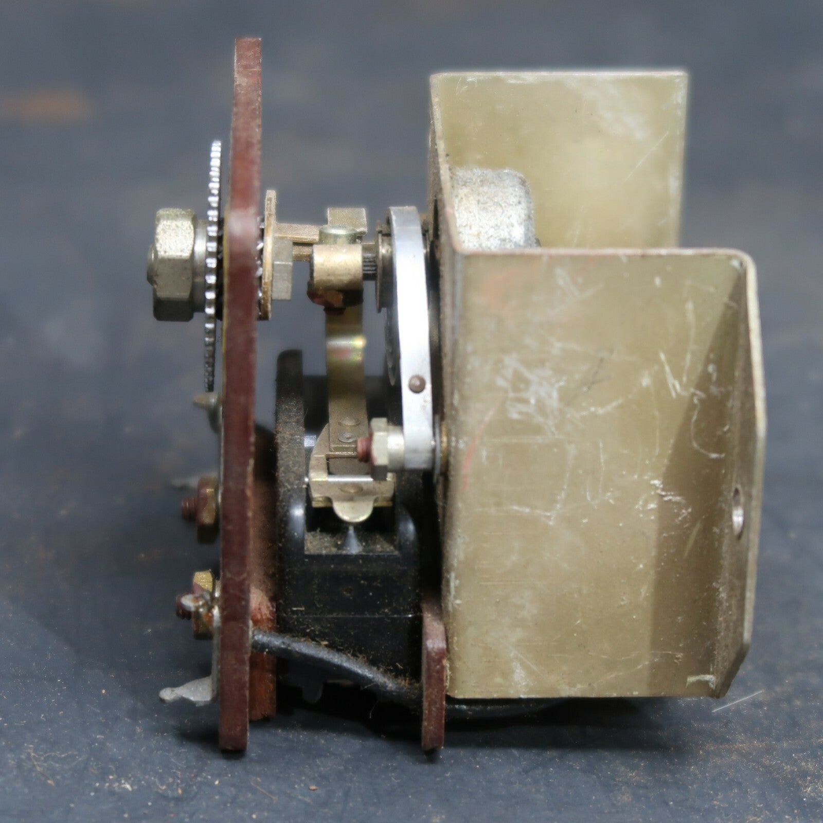 Haydon DA21-003 Time Delay Timer 1.5 Seconds (Sold As Parts)