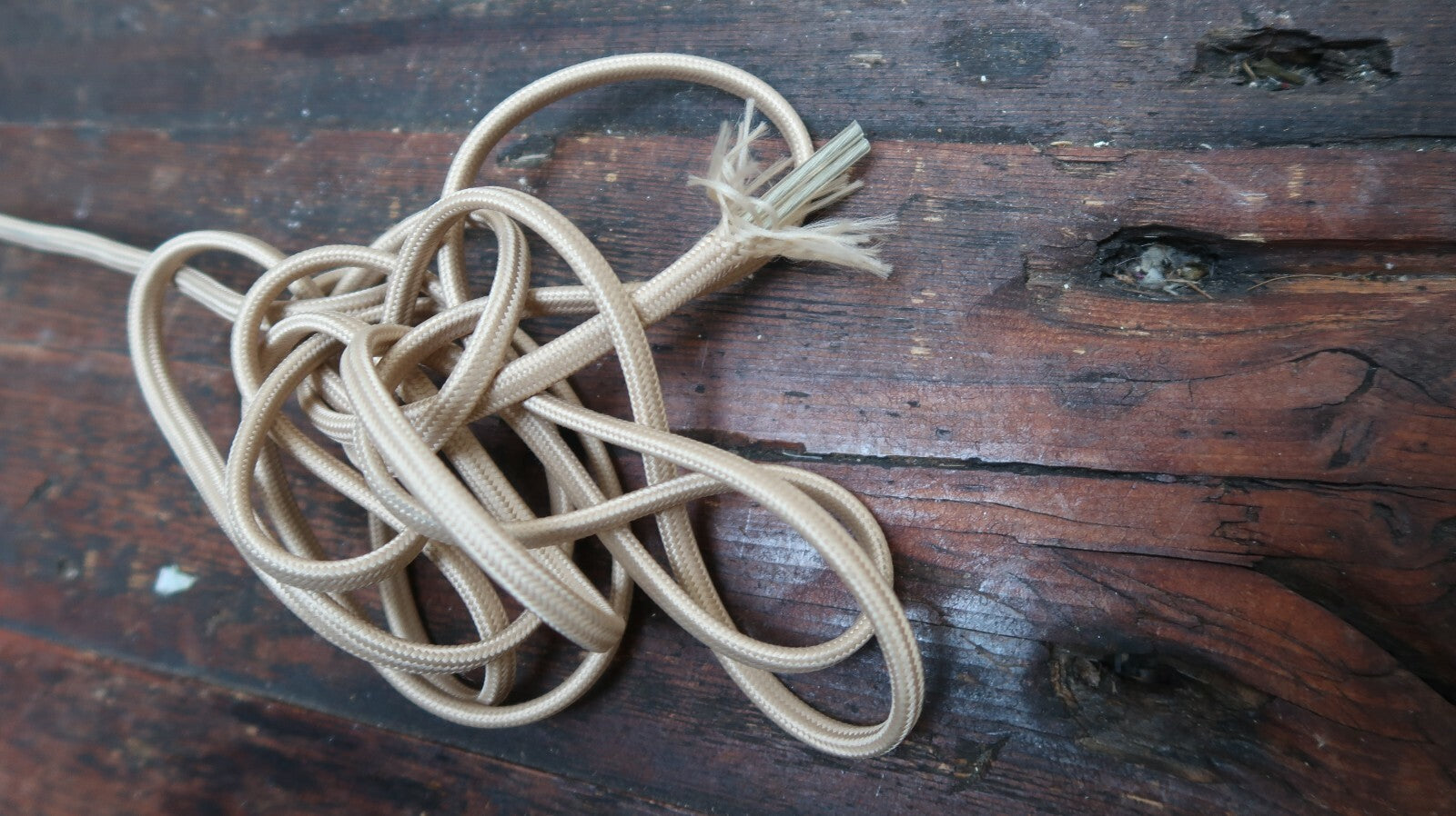 Urban Outfitter Hemp Rope Pendant Lamp 7.5" x 7.5" x H12"