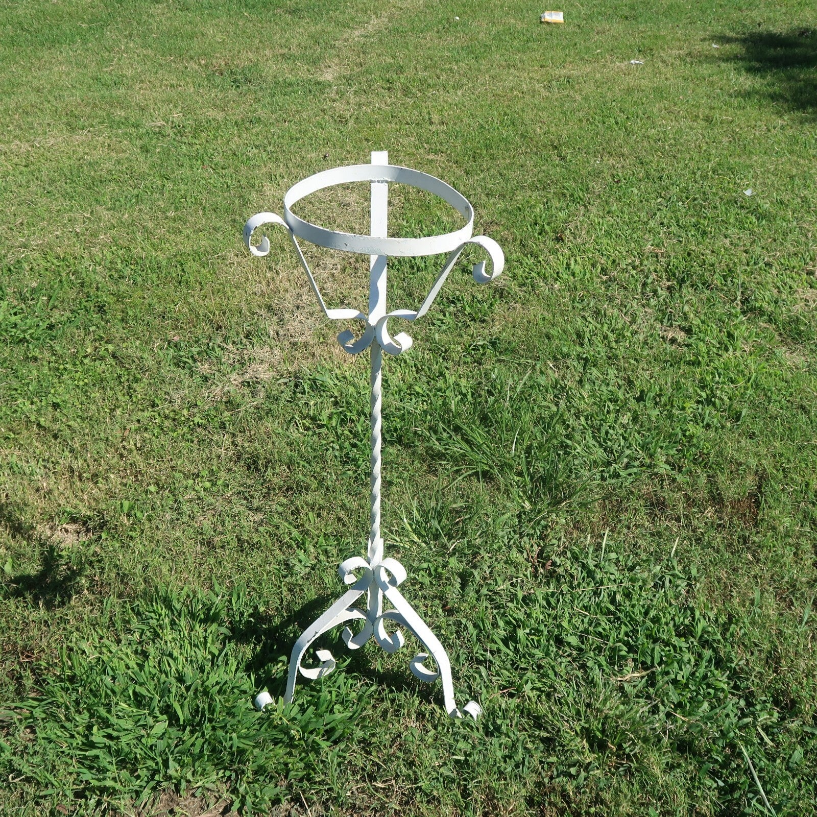 Vintage Metal Scroll Plant Stand Flower Pot Stand White Shabby Chic H 37.5"