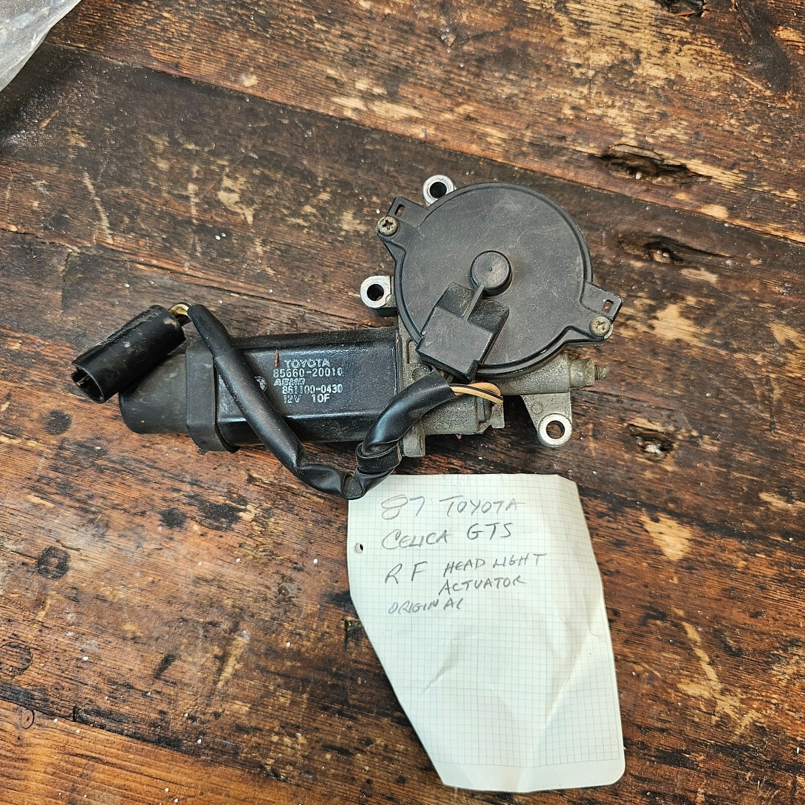 1986-1987 Toyota Celica Right RH Headlight Motor & Arm 85660-20010