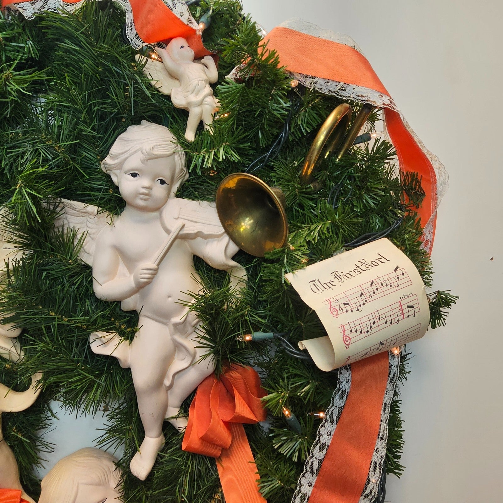 Christmas Wreath Sign 27” Diameter With 5 Bisque Angels.